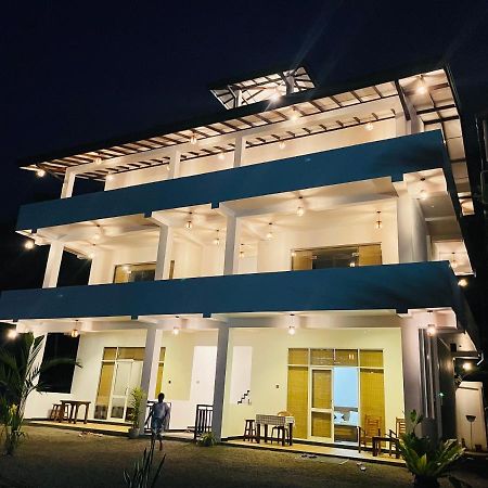 Dk Zur Einkenr Hotel Ahangama Exterior photo